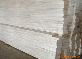 匠心独运，品质传承——记江山市建园木业制品厂与伍福春木业的卓越发展